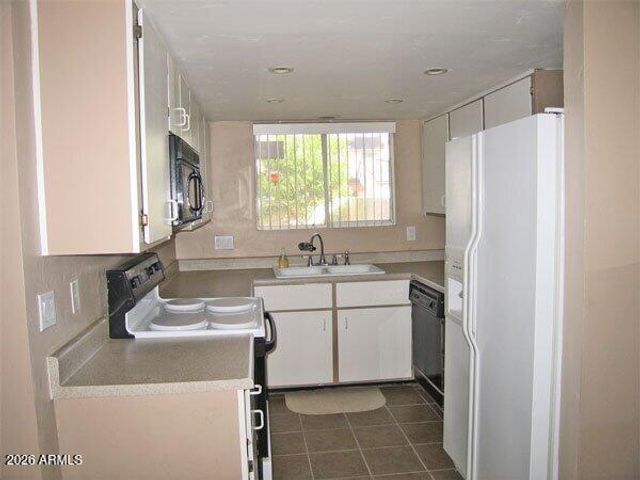 2338 W LINDNER Avenue 6, Mesa, AZ 85202