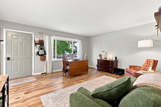 406 E WATERLOO, Rapid City, SD 57701