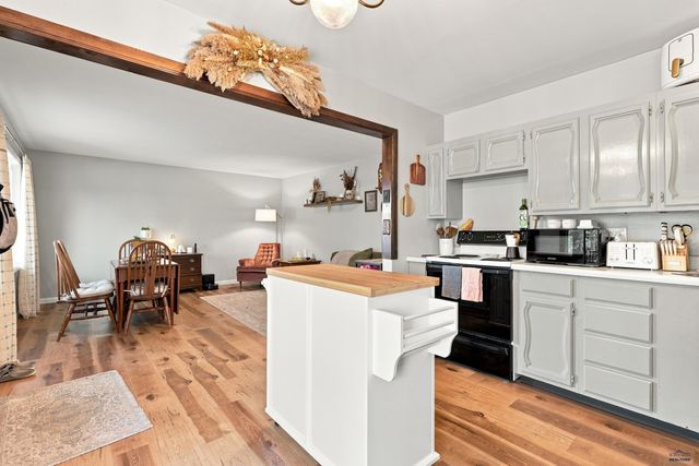 406 E WATERLOO, Rapid City, SD 57701