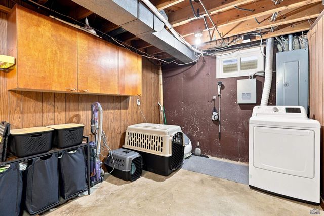 406 E WATERLOO, Rapid City, SD 57701