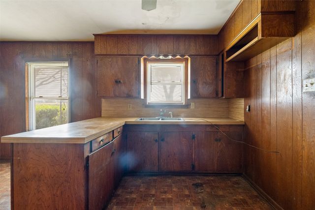 627 FM 633, Kerens, TX 75144