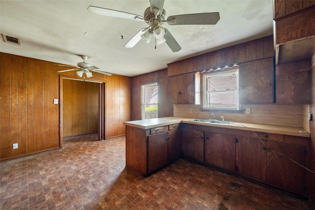 627 FM 633, Kerens, TX 75144