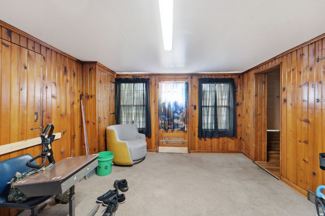 2262 Easton Boulevard, Des Moines, IA 50317