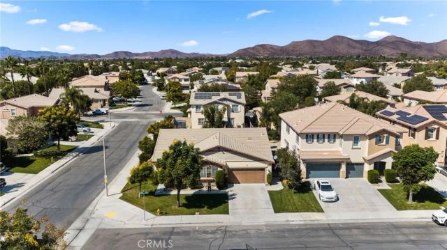 30411 LAMPLIGHTER Lane, Menifee, CA 92584