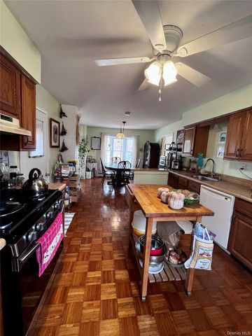 16 Yeoman Lane, Cornwall, NY 12518