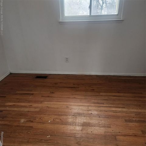 26695 E Outer Drive, Ecorse, MI 48229