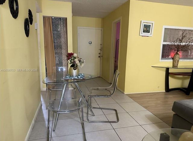 2301 NW 41st Ave 102, Lauderhill, FL 33313