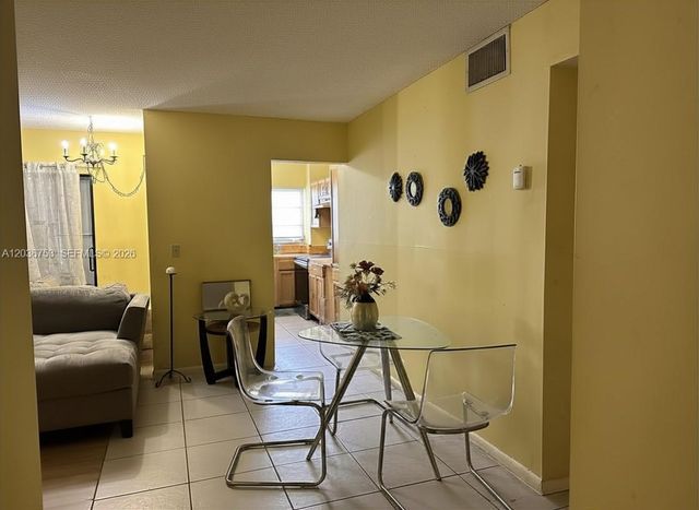 2301 NW 41st Ave 102, Lauderhill, FL 33313