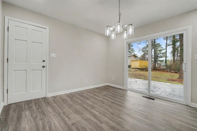 61 Overbrook SE Drive, Smyrna, GA 30082