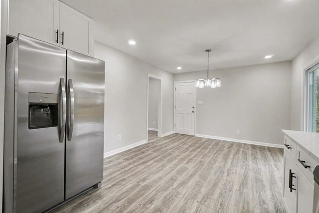 61 Overbrook SE Drive, Smyrna, GA 30082