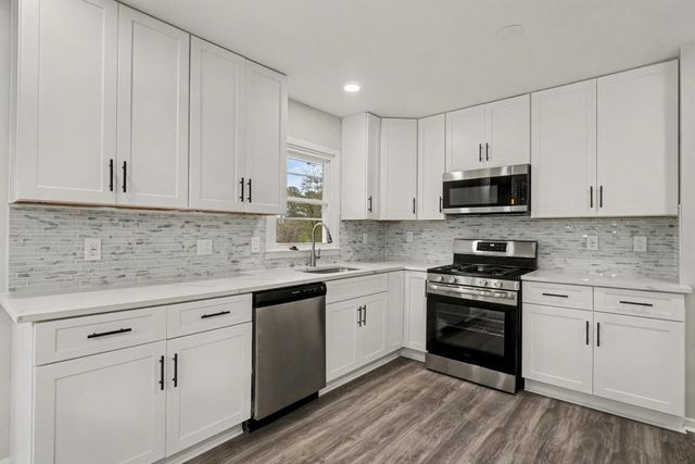 61 Overbrook SE Drive, Smyrna, GA 30082