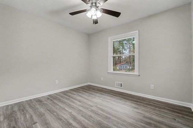 61 Overbrook SE Drive, Smyrna, GA 30082