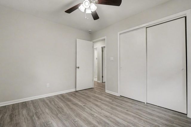 61 Overbrook SE Drive, Smyrna, GA 30082