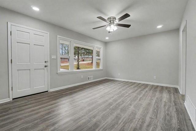 61 Overbrook SE Drive, Smyrna, GA 30082