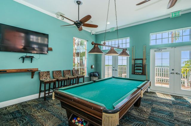 5215 COQUINA KEY DRIVE SE B, St Petersburg, FL 33705