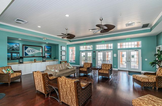 5215 COQUINA KEY DRIVE SE B, St Petersburg, FL 33705