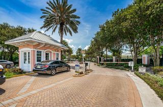 5215 COQUINA KEY DRIVE SE B, St Petersburg, FL 33705