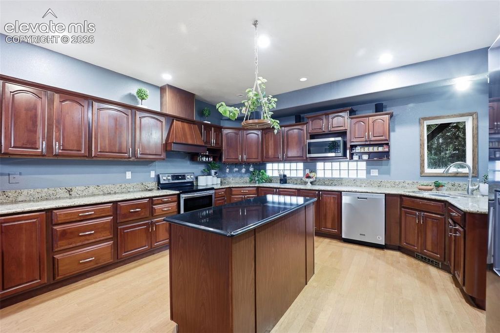 134 San Carlos Road, Pueblo, CO 81005 — photo 2