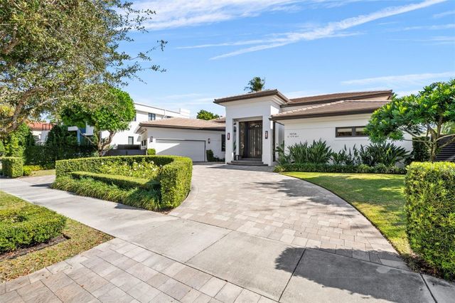 1036 SE 12th Way, Fort Lauderdale, FL 33316