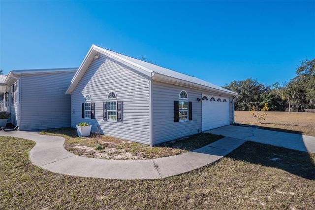 27925 N PELICAN ISLE DRIVE, Leesburg, FL 34748