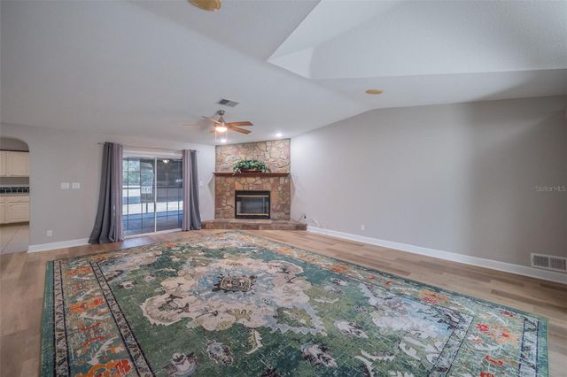 27925 N PELICAN ISLE DRIVE, Leesburg, FL 34748