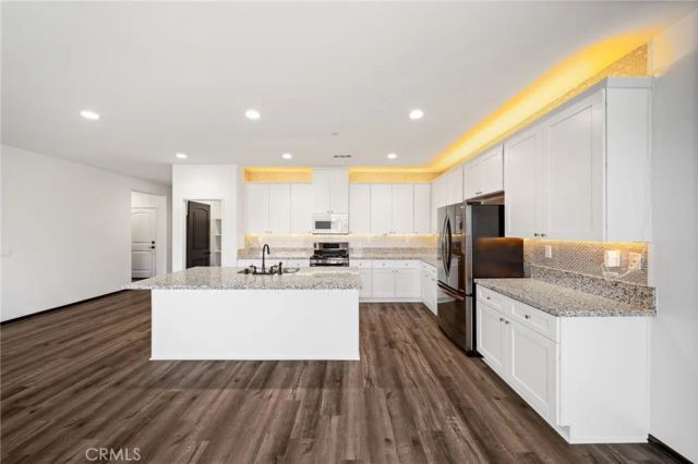 931 Bordeaux, San Jacinto, CA 92582