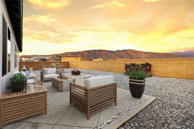 931 Bordeaux, San Jacinto, CA 92582