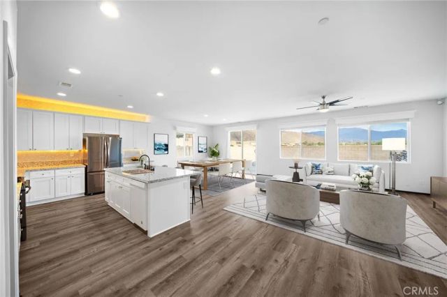 931 Bordeaux, San Jacinto, CA 92582