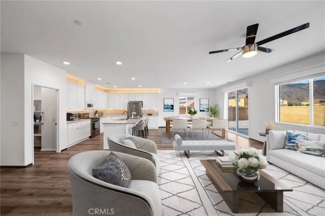 931 Bordeaux, San Jacinto, CA 92582