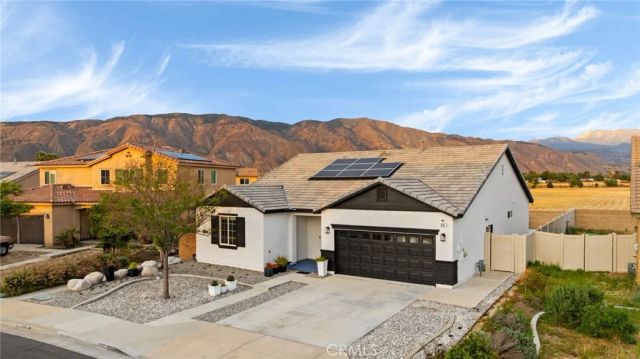 931 Bordeaux, San Jacinto, CA 92582