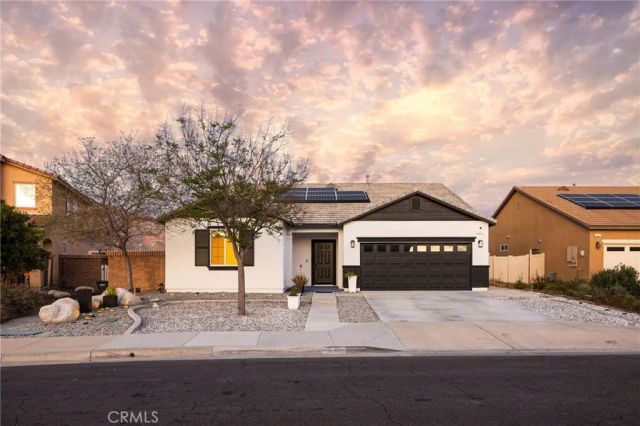 931 Bordeaux, San Jacinto, CA 92582