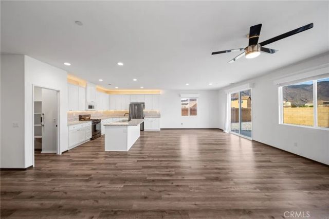 931 Bordeaux, San Jacinto, CA 92582