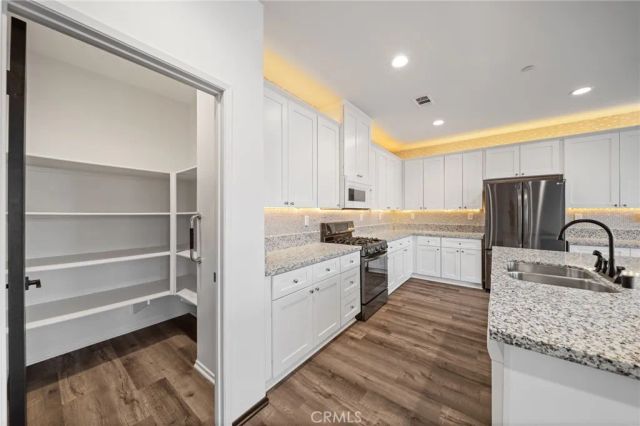 931 Bordeaux, San Jacinto, CA 92582