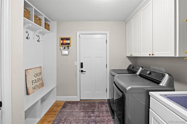 983 Logan Court, Loveland, CO 80538