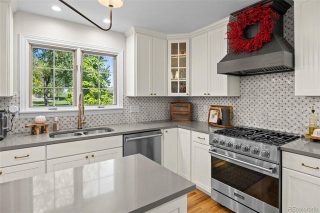 983 Logan Court, Loveland, CO 80538