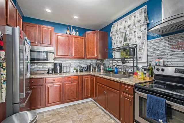 707 Fenimore Avenue, Kalamazoo Twp, MI 49048