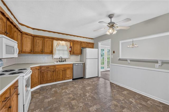 12800 Ewing Avenue, Grandview, MO 64030