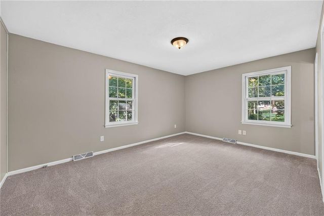 12800 Ewing Avenue, Grandview, MO 64030