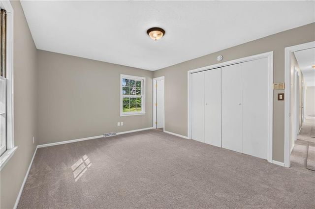 12800 Ewing Avenue, Grandview, MO 64030
