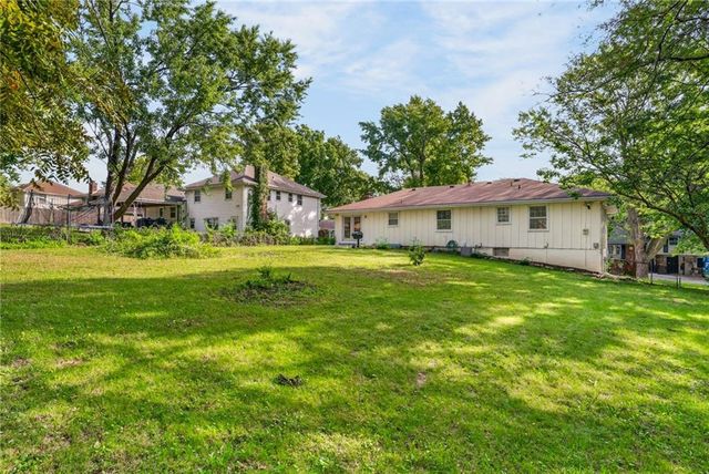 12800 Ewing Avenue, Grandview, MO 64030