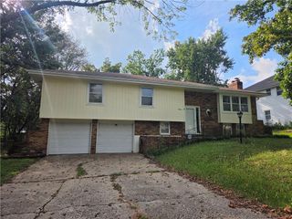 12800 Ewing Avenue, Grandview, MO 64030