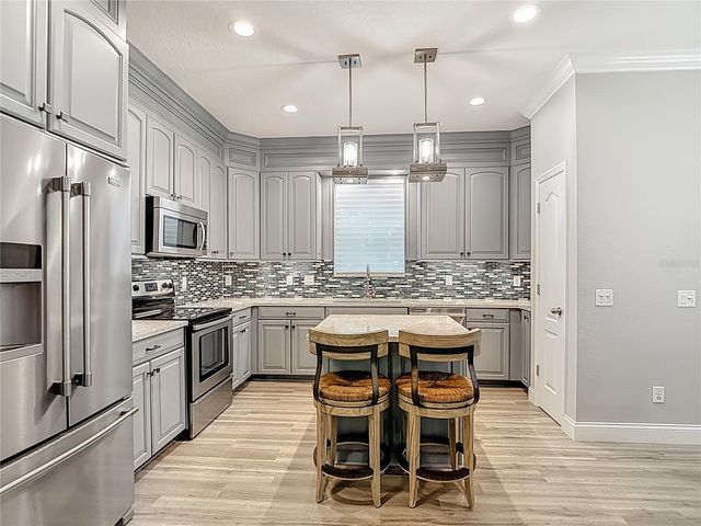 12516 STREAMDALE DRIVE, Tampa, FL 33626