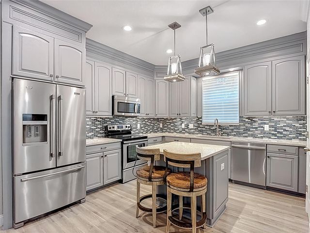 12516 STREAMDALE DRIVE, Tampa, FL 33626