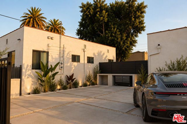 645 N Vista Street, Los Angeles, CA 90036
