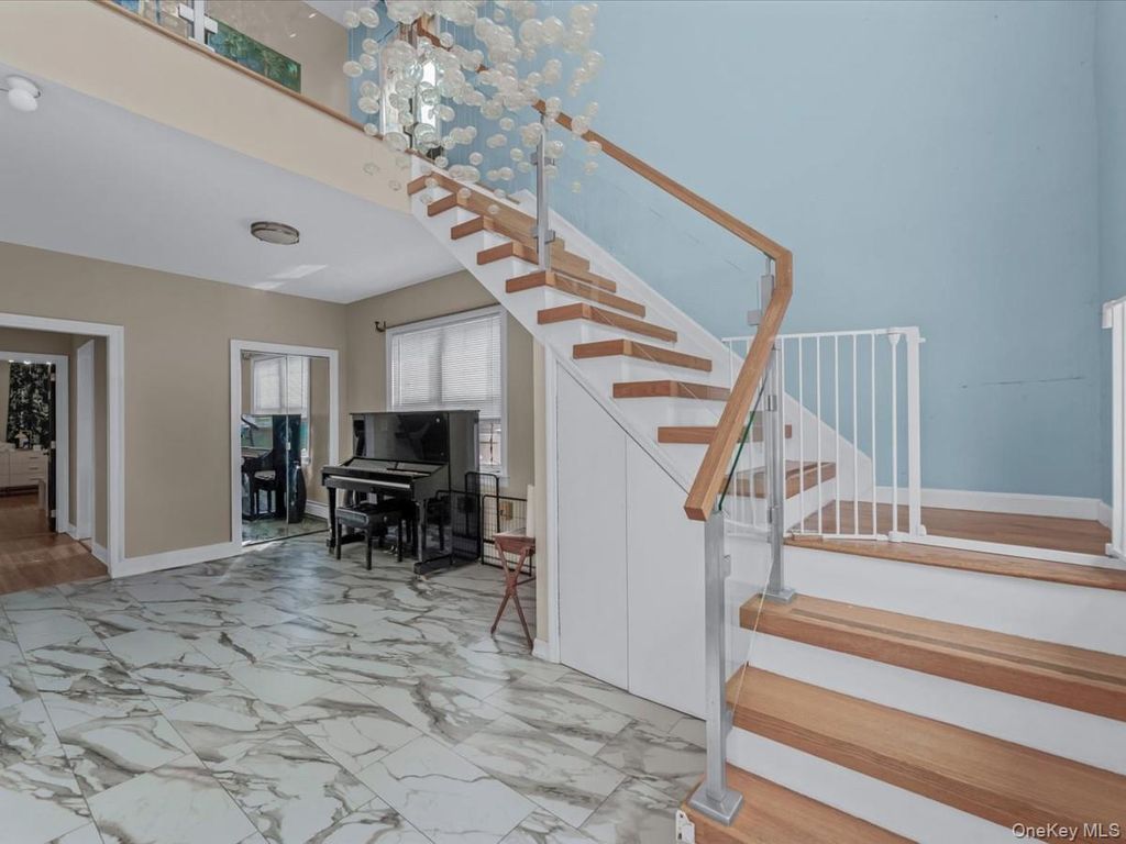 252-15 82nd Avenue, Bellerose, NY 11426 — photo 4