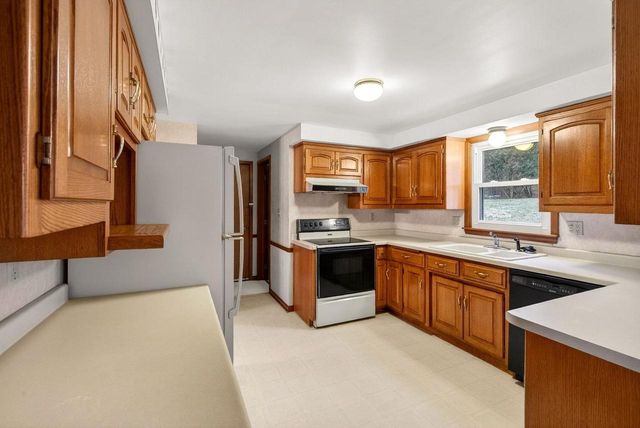 2516 BITTERSWEET AVENUE, Green Bay, WI 54301