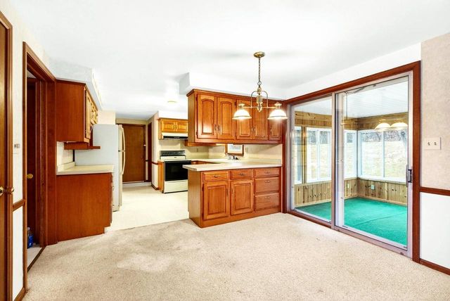 2516 BITTERSWEET AVENUE, Green Bay, WI 54301