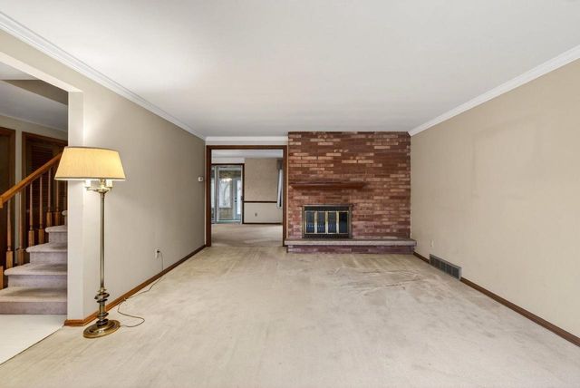 2516 BITTERSWEET AVENUE, Green Bay, WI 54301