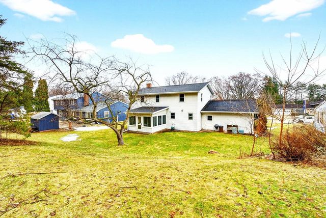 2516 BITTERSWEET AVENUE, Green Bay, WI 54301