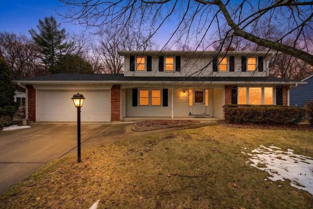 2516 BITTERSWEET AVENUE, Green Bay, WI 54301